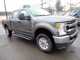 2021 Ford F250 Super Duty XLT Crew Cab 4x4 Front 3/4 View