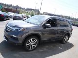 2018 Honda Pilot Touring AWD Front 3/4 View