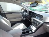 2017 Hyundai Sonata SE Dashboard