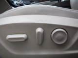 2013 Buick Regal  Front Seat