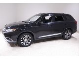 Labrador Black Metallic Mitsubishi Outlander in 2017