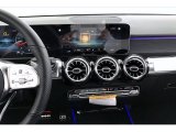 2021 Mercedes-Benz GLB 250 Controls