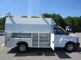 2017 Chevrolet Express Cutaway 3500 Work Van Exterior