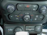 2021 Jeep Renegade Islander 4x4 Controls