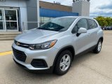 2021 Chevrolet Trax LS Front 3/4 View