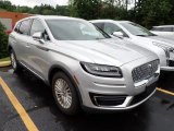 2019 Lincoln Nautilus AWD Front 3/4 View