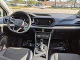 2022 Volkswagen Taos SE 4Motion Dashboard