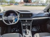 2022 Volkswagen Taos SE 4Motion Dashboard