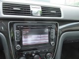 2014 Volkswagen Passat 1.8T Sport Controls