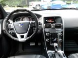 2016 Volvo XC60 T6 AWD R-Design Dashboard