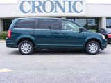 2009 Melbourne Green Pearl Chrysler Town & Country LX #14218933