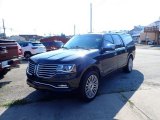 2015 Lincoln Navigator L 4x4 Front 3/4 View