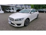 2019 Lincoln MKZ Reserve II AWD Front 3/4 View