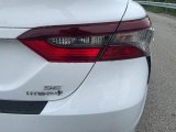 2021 Toyota Camry SE Hybrid Marks and Logos