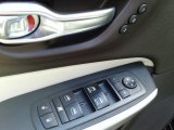 2017 Jeep Cherokee Overland 4x4 Controls