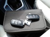 2017 Jeep Cherokee Overland 4x4 Keys