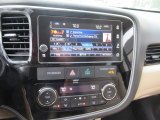 2017 Mitsubishi Outlander SEL Controls