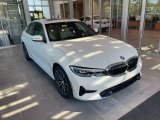 2022 BMW 3 Series 330i xDrive Sedan Front 3/4 View