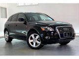 2012 Audi Q5 3.2 FSI quattro Front 3/4 View