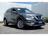 2018 Nissan Rogue SV Front 3/4 View