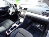 2013 Volkswagen Passat V6 SE Dashboard