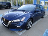 2019 Nissan Altima S Front 3/4 View
