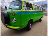 1973 Volkswagen Bus T2 Station Wagon Front 3/4 View