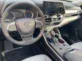 2022 Toyota Highlander Hybrid Bronze Edition AWD Dashboard