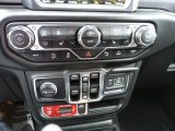 2021 Jeep Gladiator Mojave 4x4 Controls