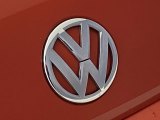 2016 Volkswagen Beetle 1.8T SE Marks and Logos