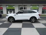 Glacial White Pearl Kia Sorento in 2021