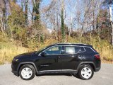 2022 Diamond Black Crystal Pearl Jeep Compass Latitude #143295622