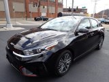 2022 Kia Forte GT-Line Front 3/4 View