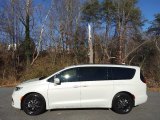 Luxury White Pearl Chrysler Pacifica in 2021