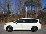 2021 Luxury White Pearl Chrysler Pacifica Touring L #143395395