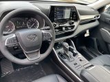 2022 Toyota Highlander XLE AWD Black Interior