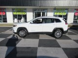 Bright White Jeep Cherokee in 2021