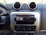 2006 Mitsubishi Raider DuroCross Extended Cab 4x4 Controls