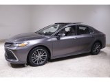 2021 Toyota Camry XLE Front 3/4 View