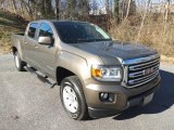 2016 GMC Canyon SLE Crew Cab 4x4 Front 3/4 View
