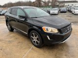 2014 Volvo XC60 T6 AWD Front 3/4 View