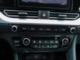 2022 Kia Niro EX Premium Plug-In Hybrid Controls