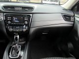 2017 Nissan Rogue SV Dashboard