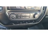 2017 GMC Sierra 2500HD Regular Cab Controls