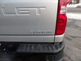 2022 Chevrolet Silverado 2500HD Custom Crew Cab 4x4 Marks and Logos