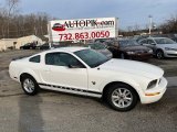 2009 Performance White Ford Mustang V6 Coupe #143742589