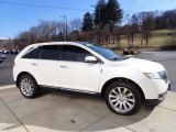 2015 Lincoln MKX AWD Front 3/4 View