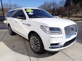 2019 Lincoln Navigator Reserve 4x4 Front 3/4 View