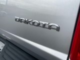 2010 Dodge Dakota ST Crew Cab 4x4 Marks and Logos