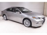 2016 Lexus ES 350 Ultra Luxury Front 3/4 View